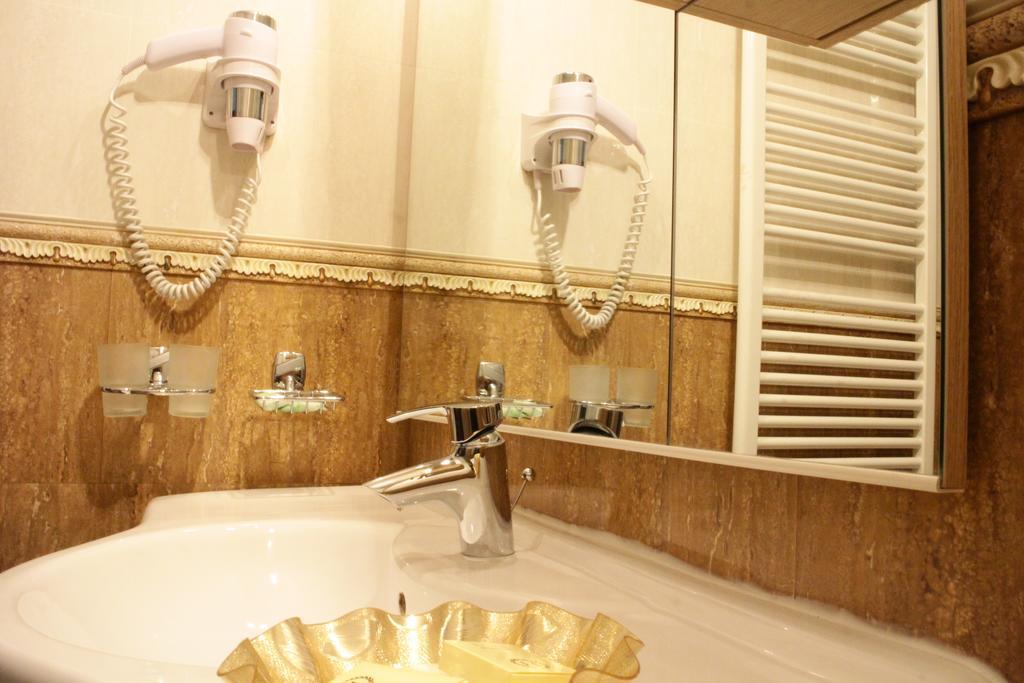Hotel Esprit Μπρασόβ Εξωτερικό φωτογραφία