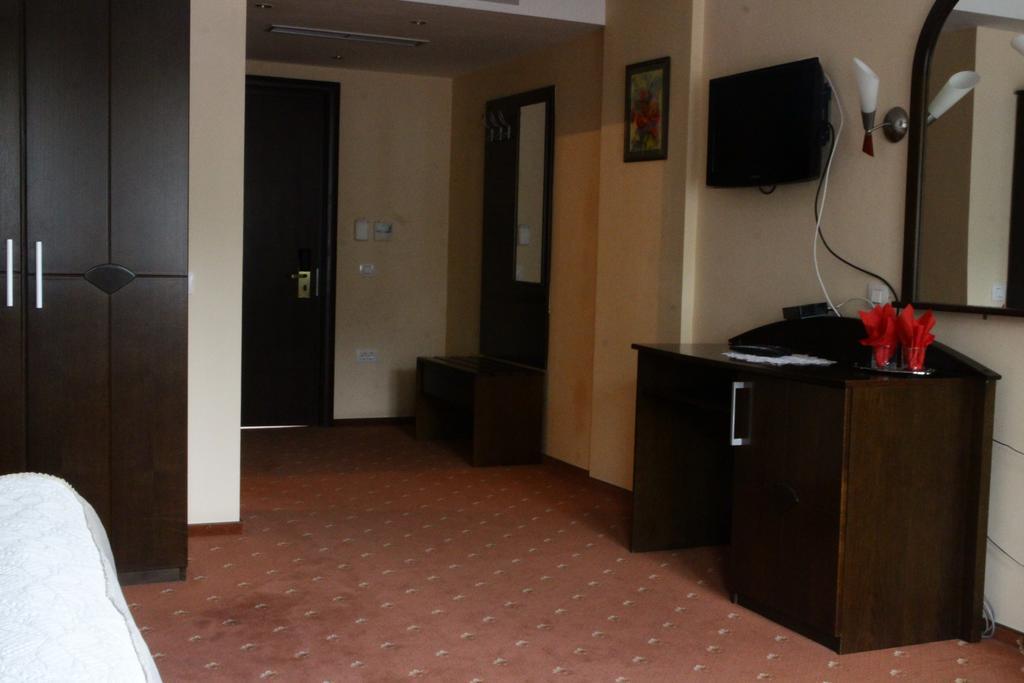 Hotel Esprit Μπρασόβ Εξωτερικό φωτογραφία